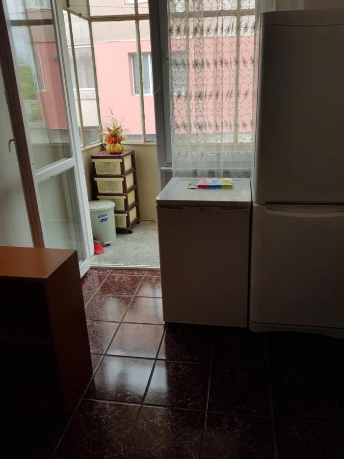 Къща За Гости Саня Hotell Kavarna Exteriör bild